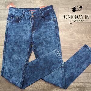 Rebel Love Super Stretch Straight Leg Jeans Size 9/10